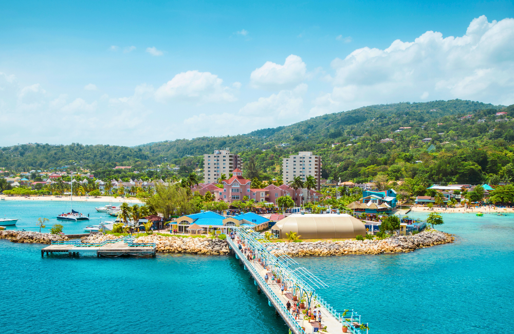 Is it Safe to Travel Around Jamaica (Taxis, Buses, Driving) Is it Safe to Travel Around Jamaica (Taxis, Buses, Driving)